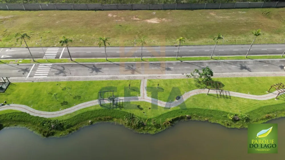 Terreno à Venda em Camboriú, Centro - Condomínio Parque do Lago