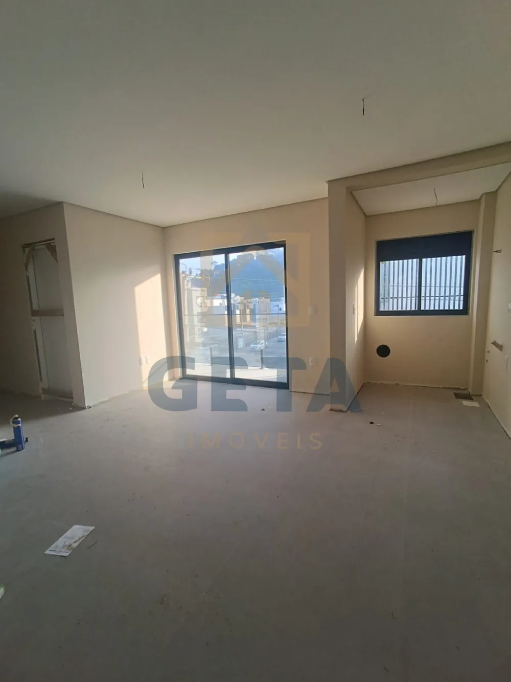 OPORTUNIDADE ÚNICA NO BAIRRO QUE MAIS VALORIZA EM CAMBORIÚ!