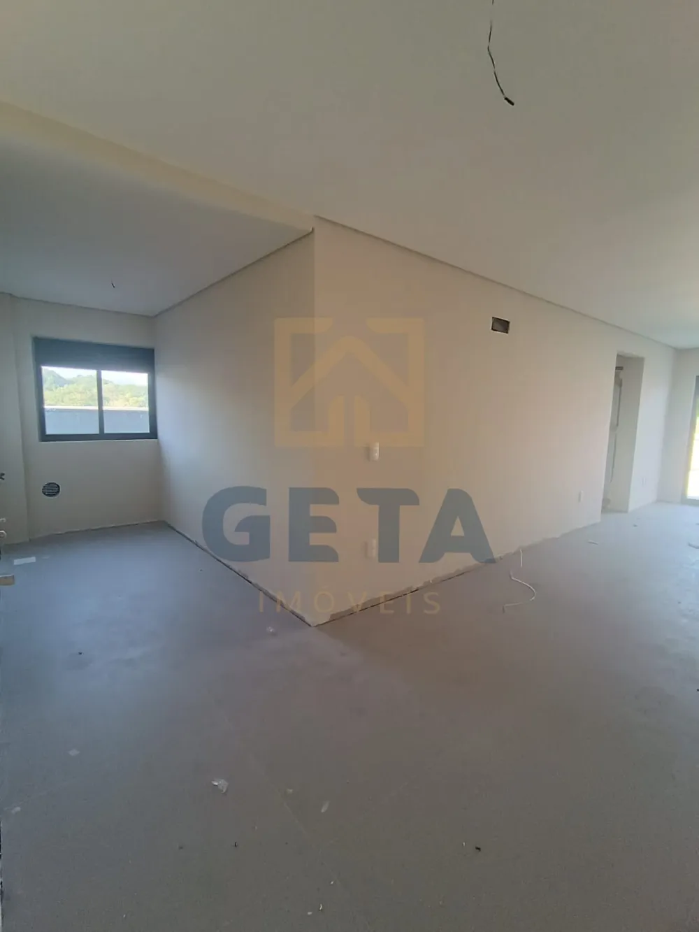 OPORTUNIDADE ÚNICA NO BAIRRO QUE MAIS VALORIZA EM CAMBORIÚ!