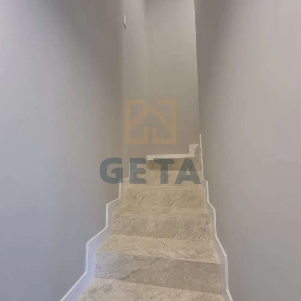 🏡✨ SOBRADOS DE ALTO PADRÃO NO BAIRRO SANTA REGINA — CAMBORIÚ