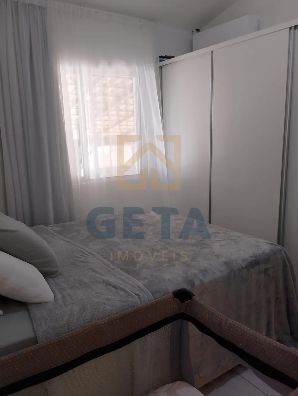 Casa finamente mobiliada à venda no Colina do Cedro