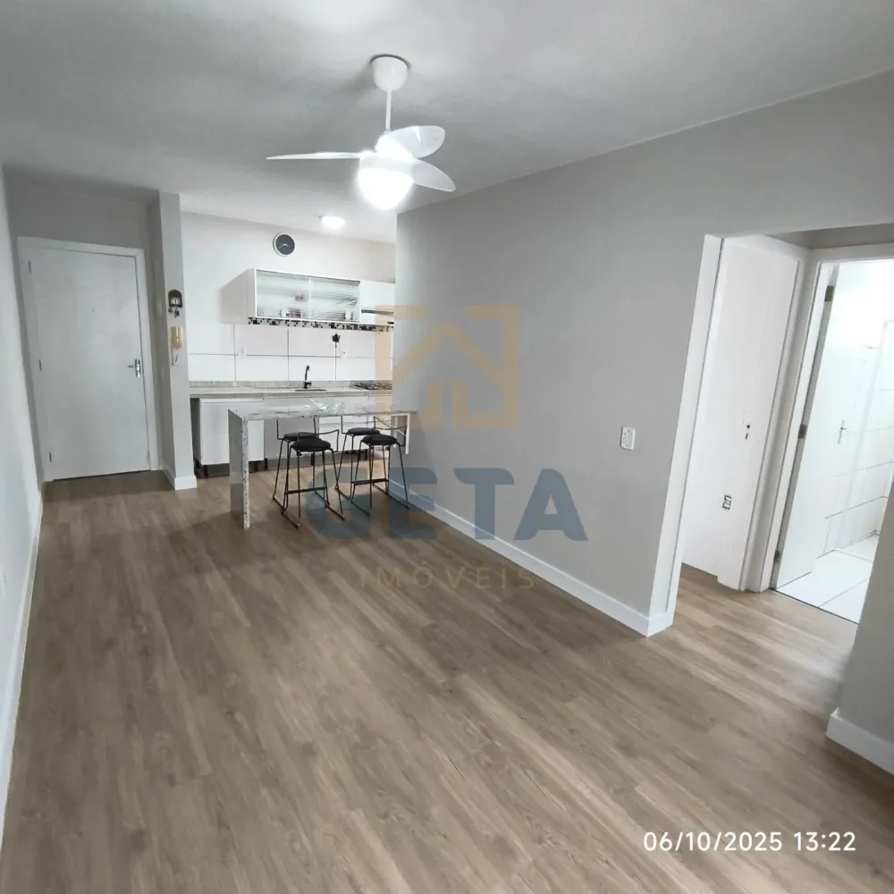 Apartamento à venda no Residencial Maria Helena — Bairro Cedros, Camboriú/SC