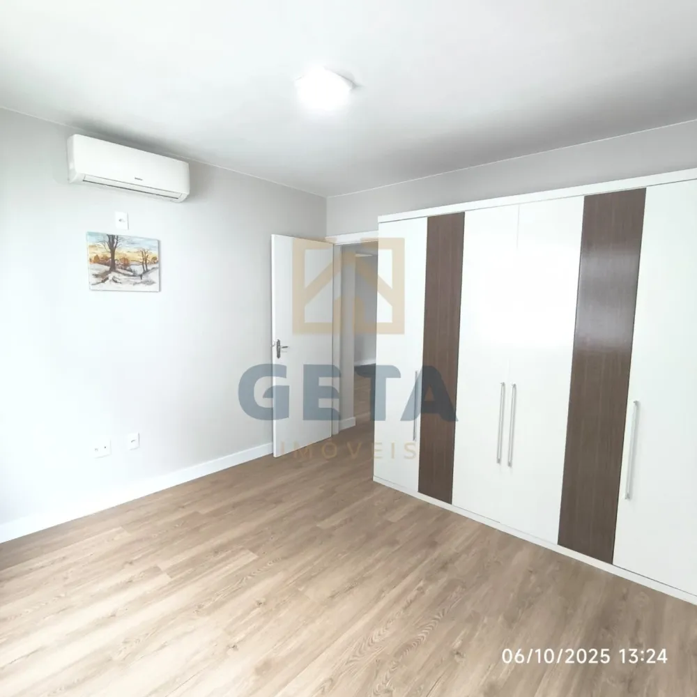 Apartamento à venda no Residencial Maria Helena — Bairro Cedros, Camboriú/SC