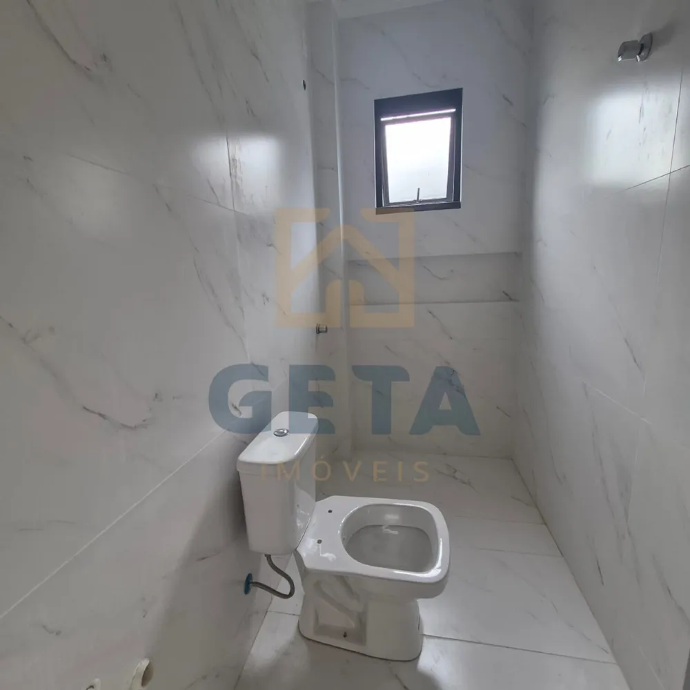 Sobrado com piscina e excelente espaço externo — oportunidade imperdível