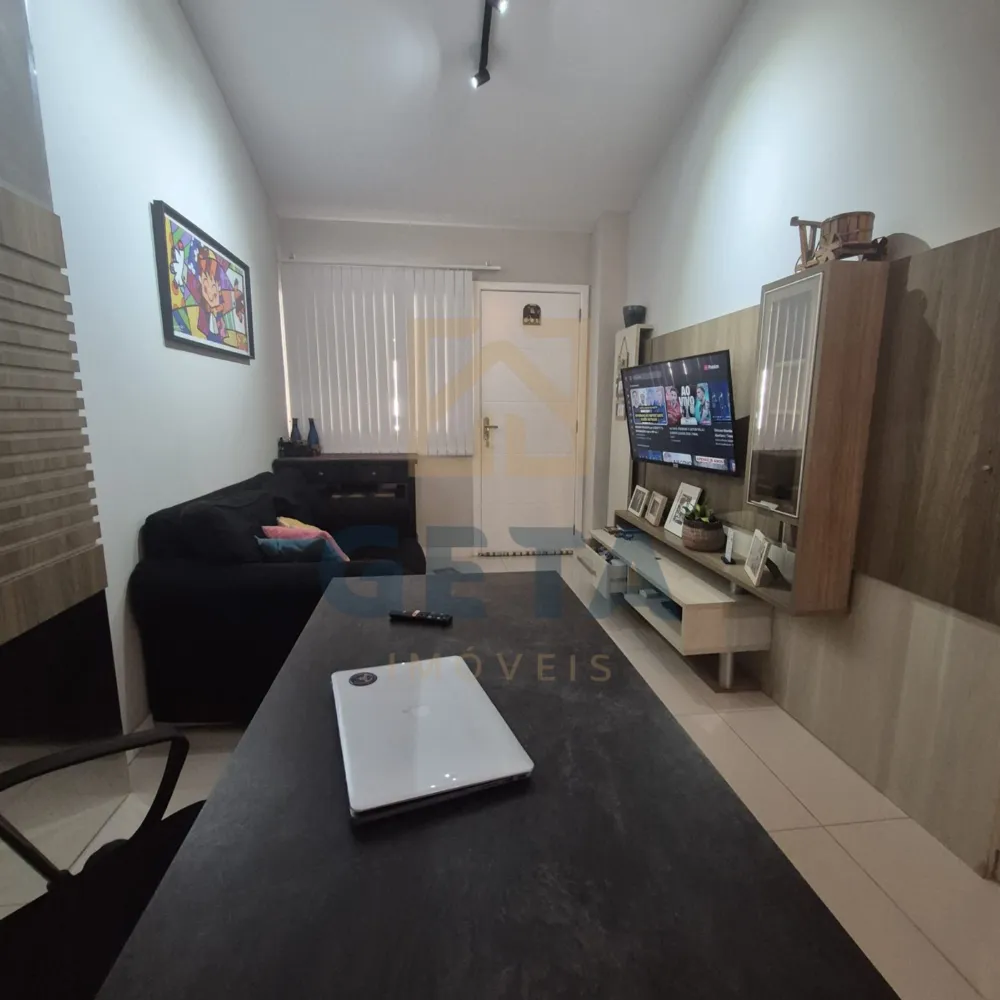 Casa à venda em condomínio fechado no bairro Lídia Duarte – Camboriú