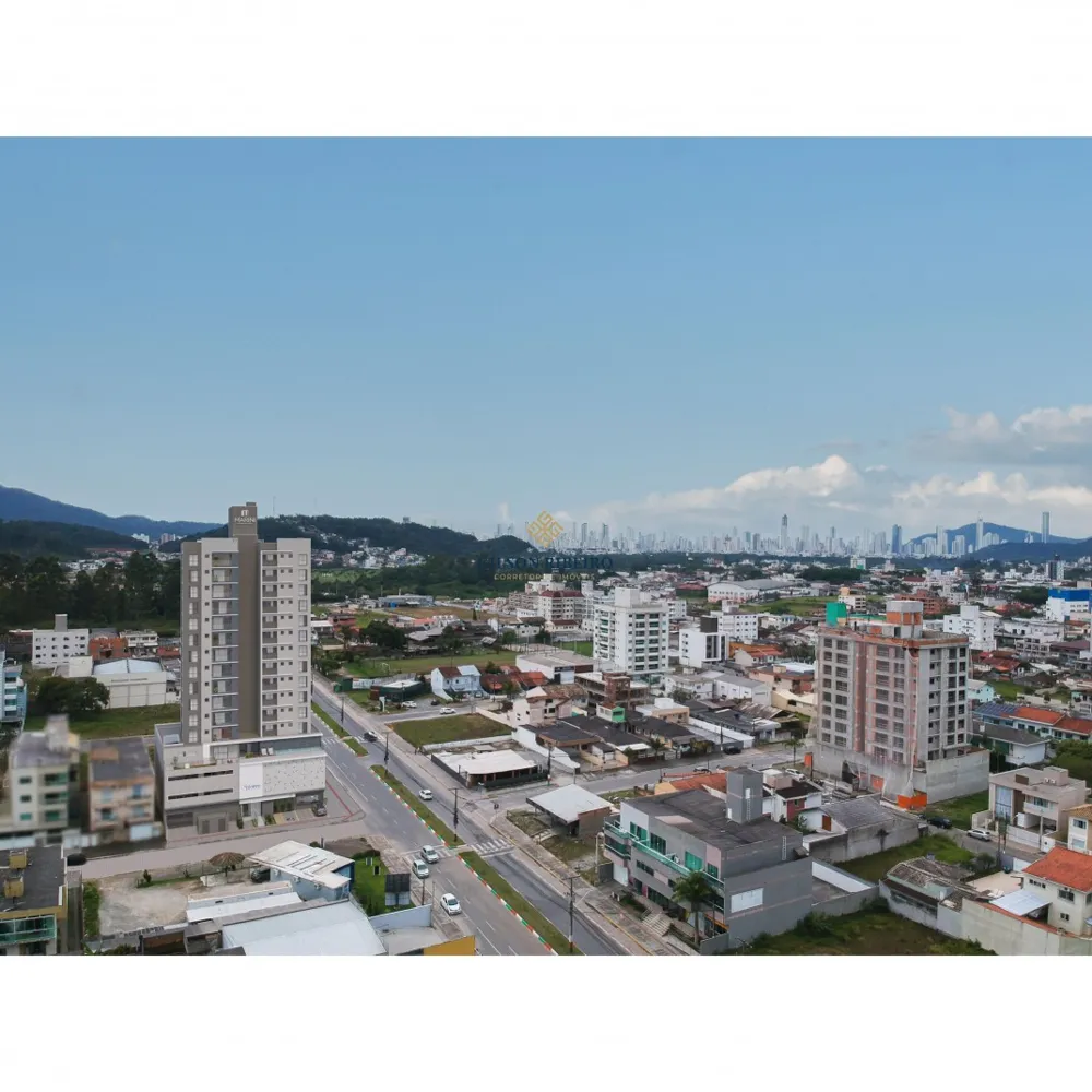 Venda de Apartamento em Camboriú, Centro 