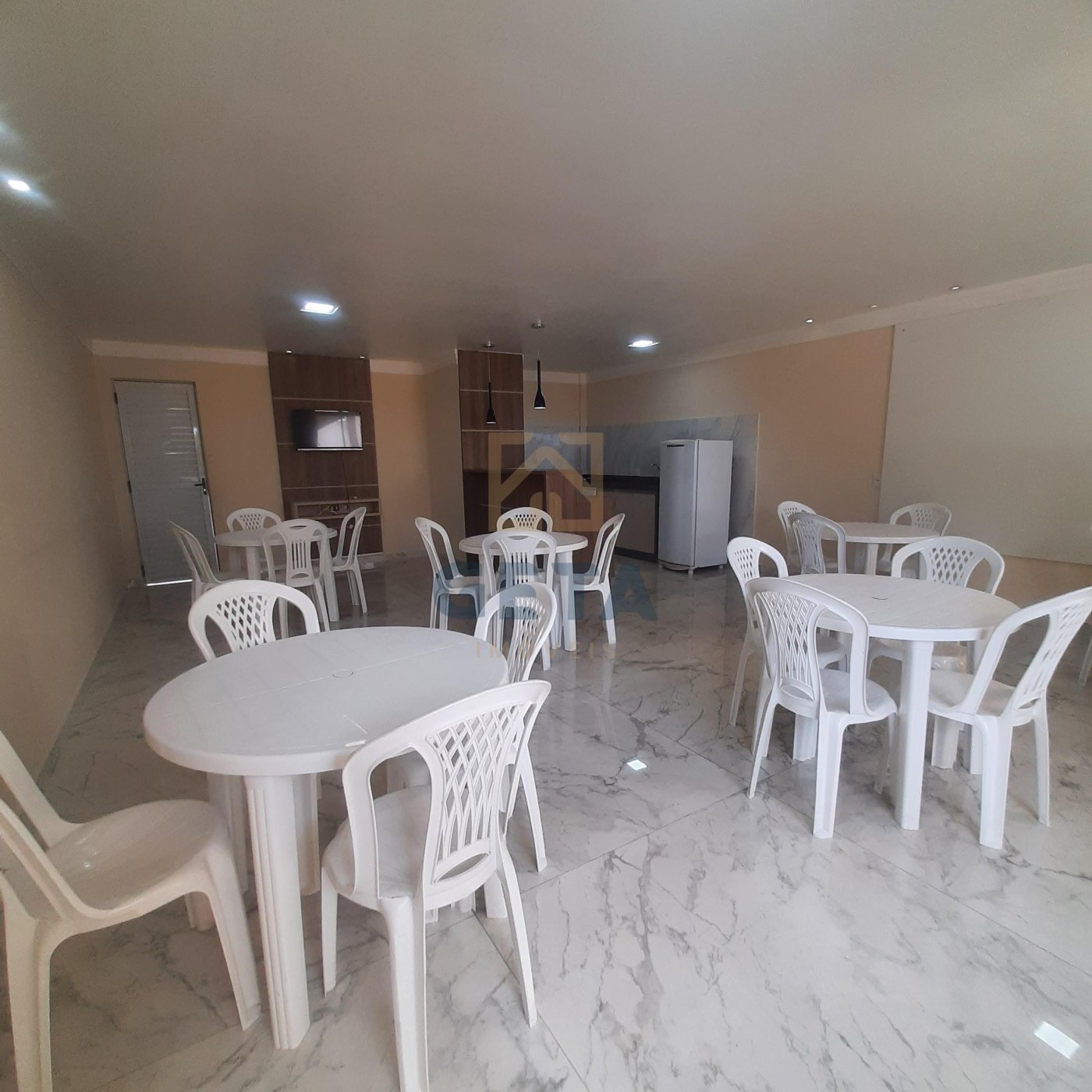 Sobrado 2 suítes para Venda no bairro Lídia Duarte em Camboriú