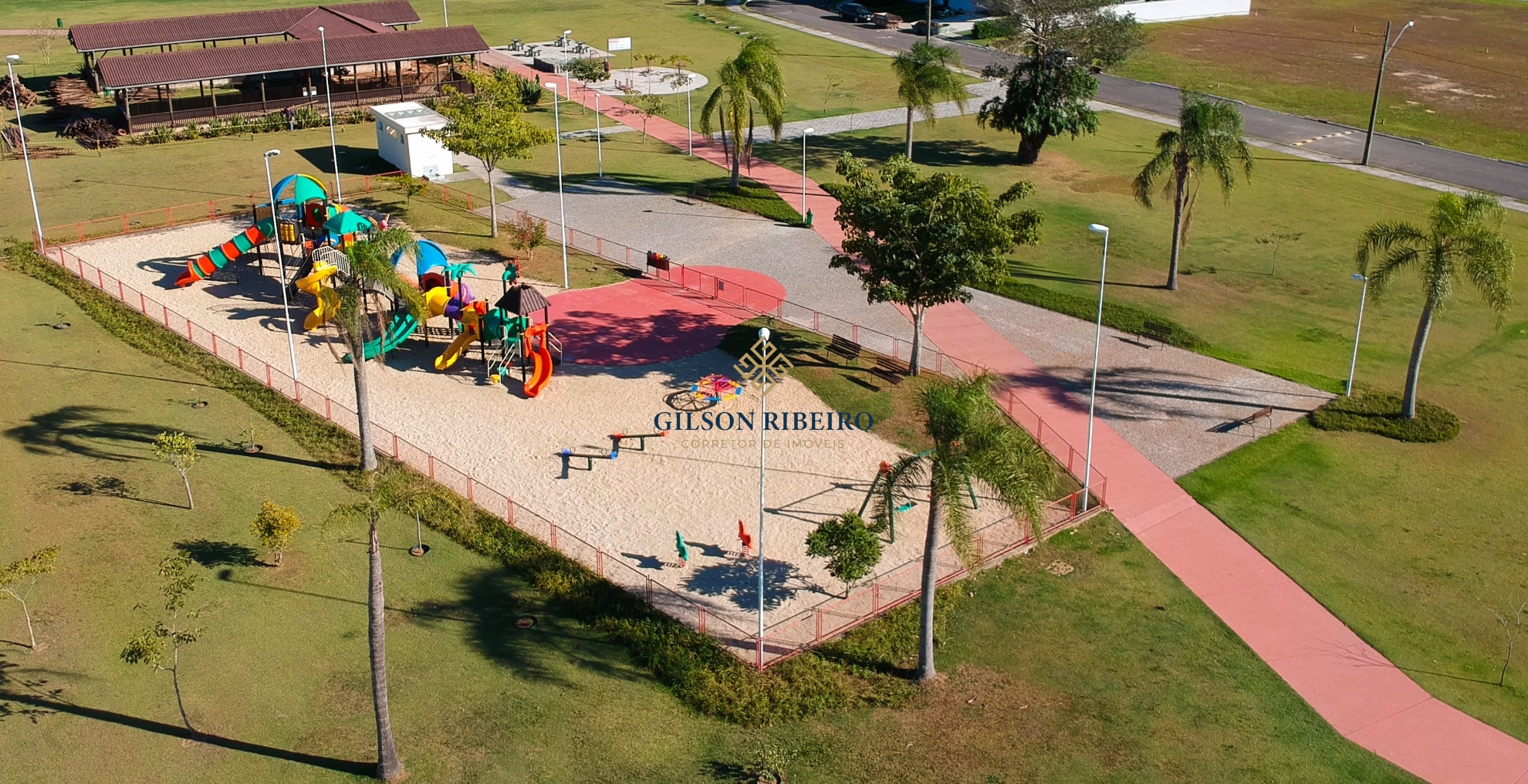 Casa, 4 quartos, 270 m² - Foto 29