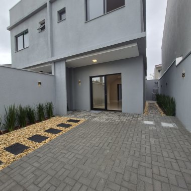 🏡✨ SOBRADOS DE ALTO PADRÃO NO BAIRRO SANTA REGINA — CAMBORIÚ