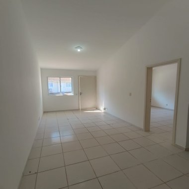Casa 2 quartos para Locação Anual no bairro Lídia Duarte em Camboriú