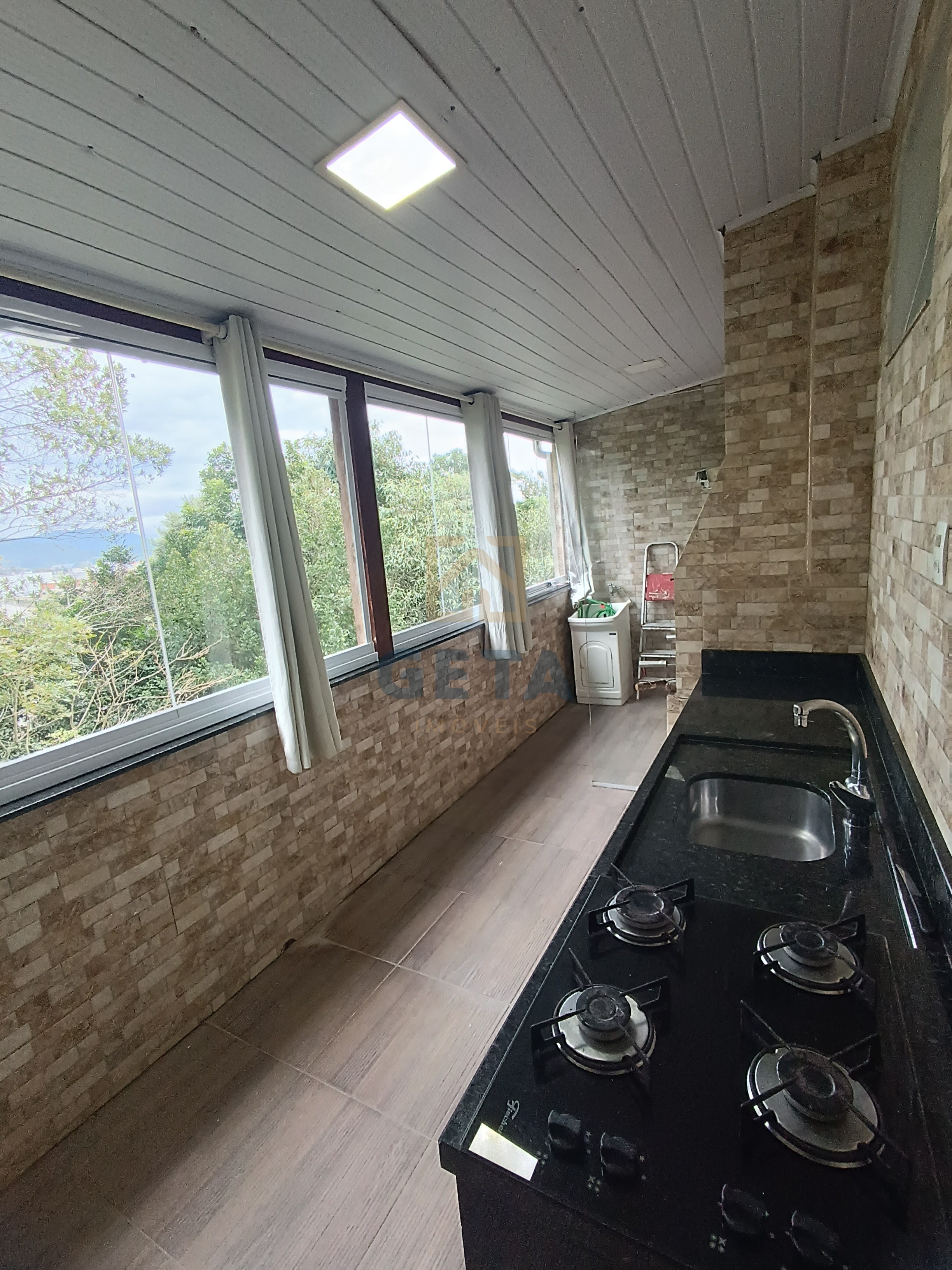 Casa 2 quartos para Venda no bairro Lídia Duarte em Camboriú