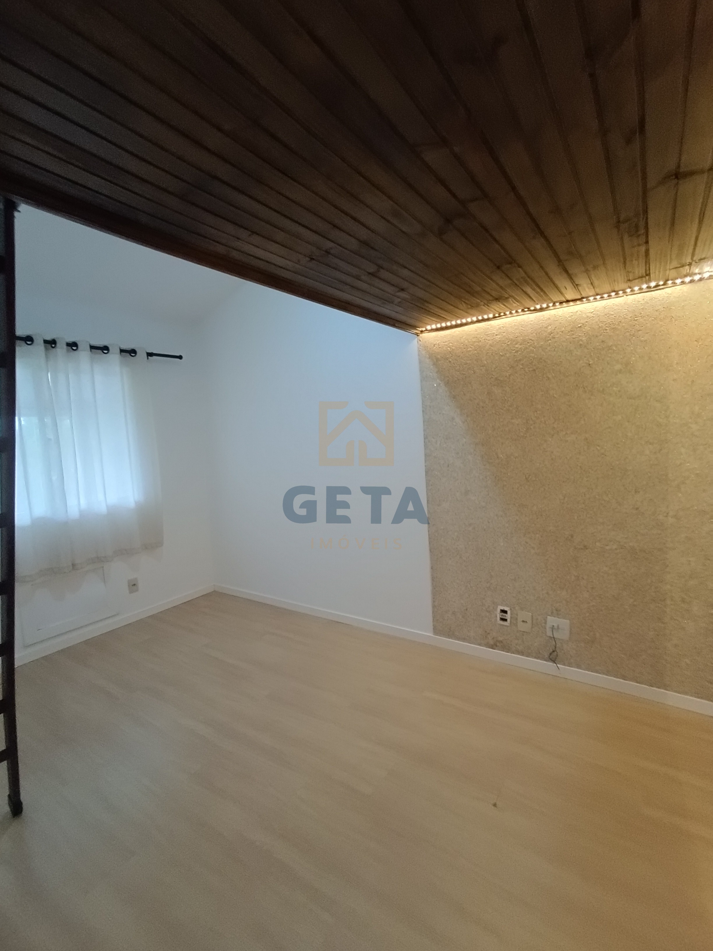 Casa 2 quartos para Venda no bairro Lídia Duarte em Camboriú