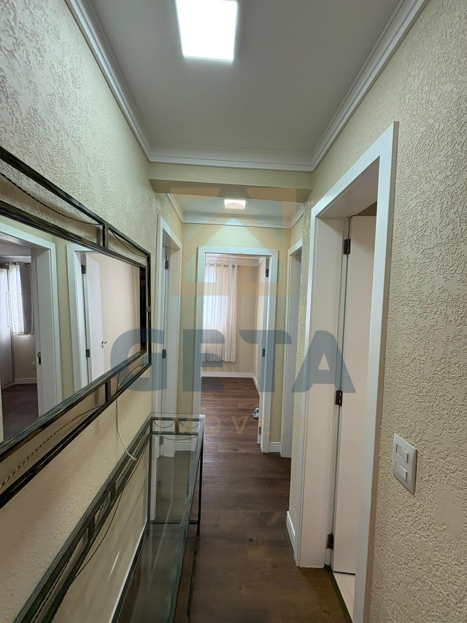 Apartamento mobiliado  – 3 Quartos sendo uma Suíte 