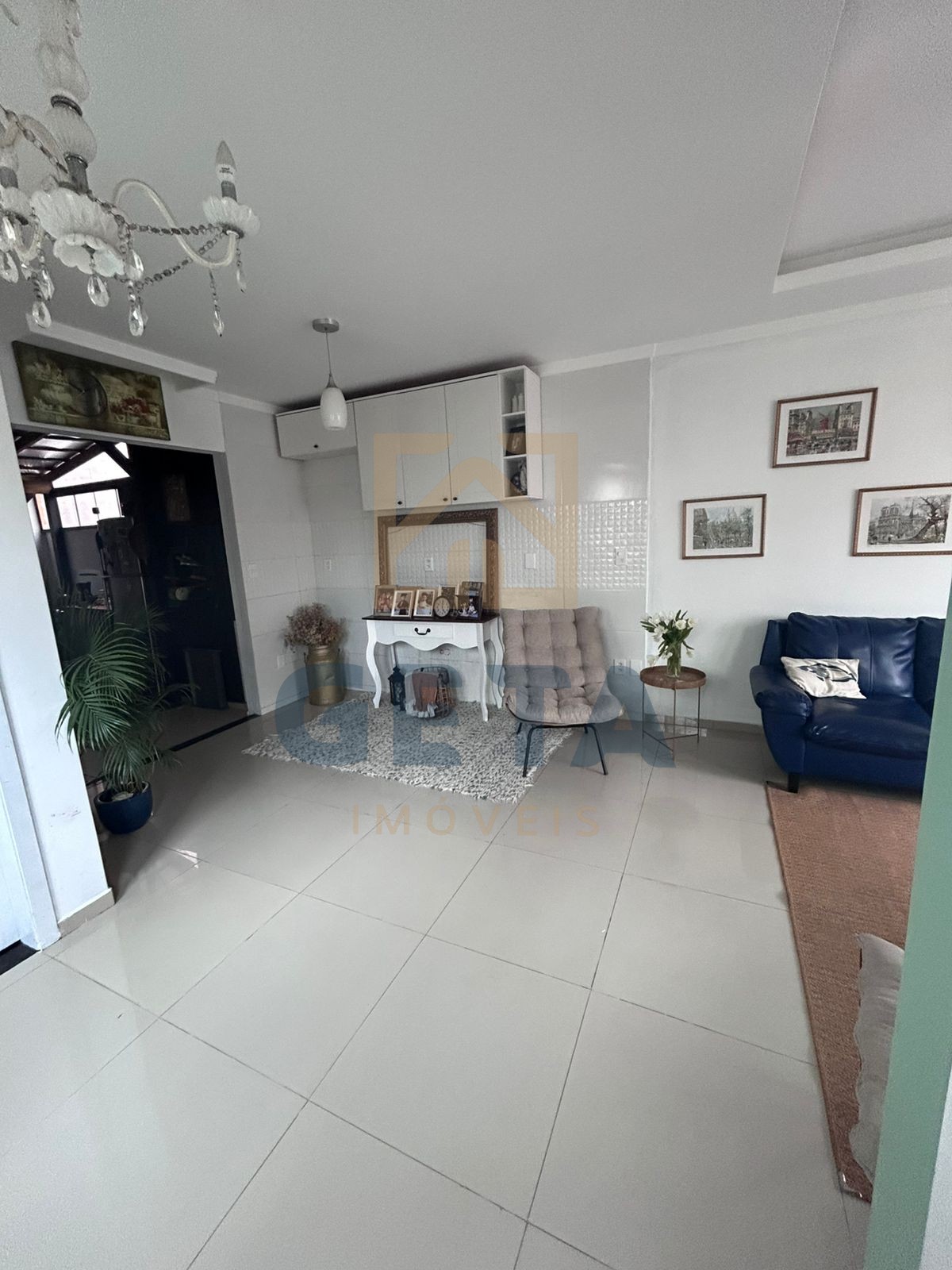  Sobrado Exclusivo à Venda em Camboriú – Pronto para Morar! 