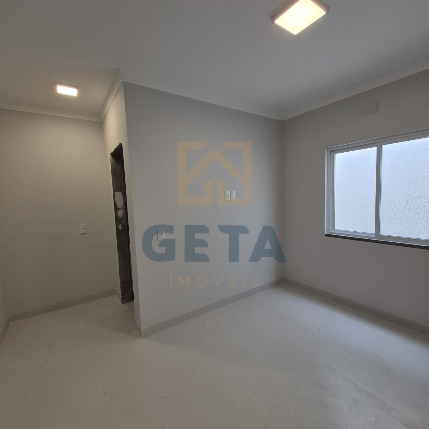 Casa semi mobiliada em Camboriú – pronta para morar!