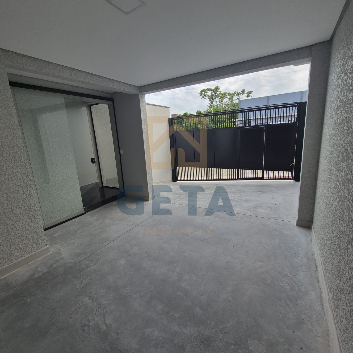 Triplex amplo e versátil em Camboriú — excelente oportunidade