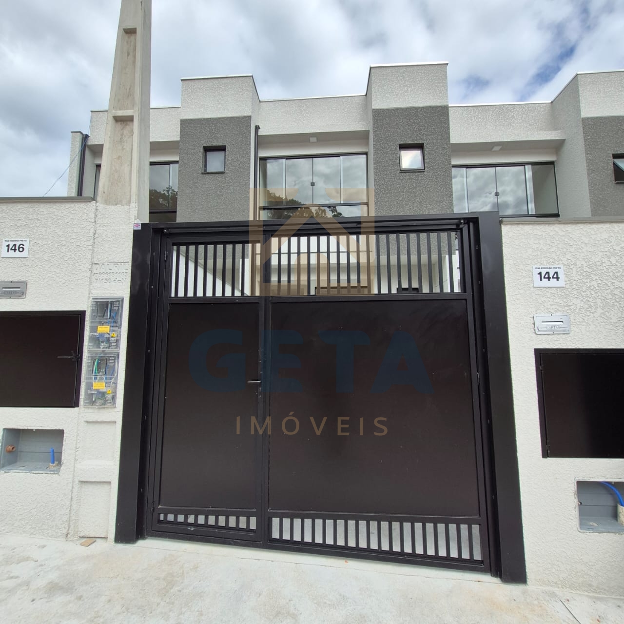 Sobrado 2 suítes para Venda no bairro Areias em Camboriú