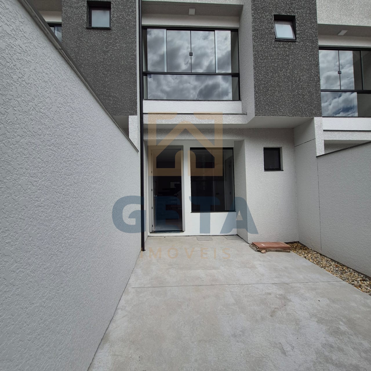 Sobrado 2 suítes para Venda no bairro Areias em Camboriú