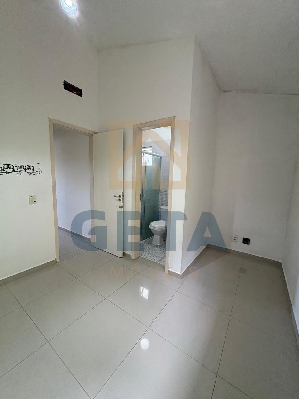 Sobrado para Locação no Condomínio Colina do Cedro 