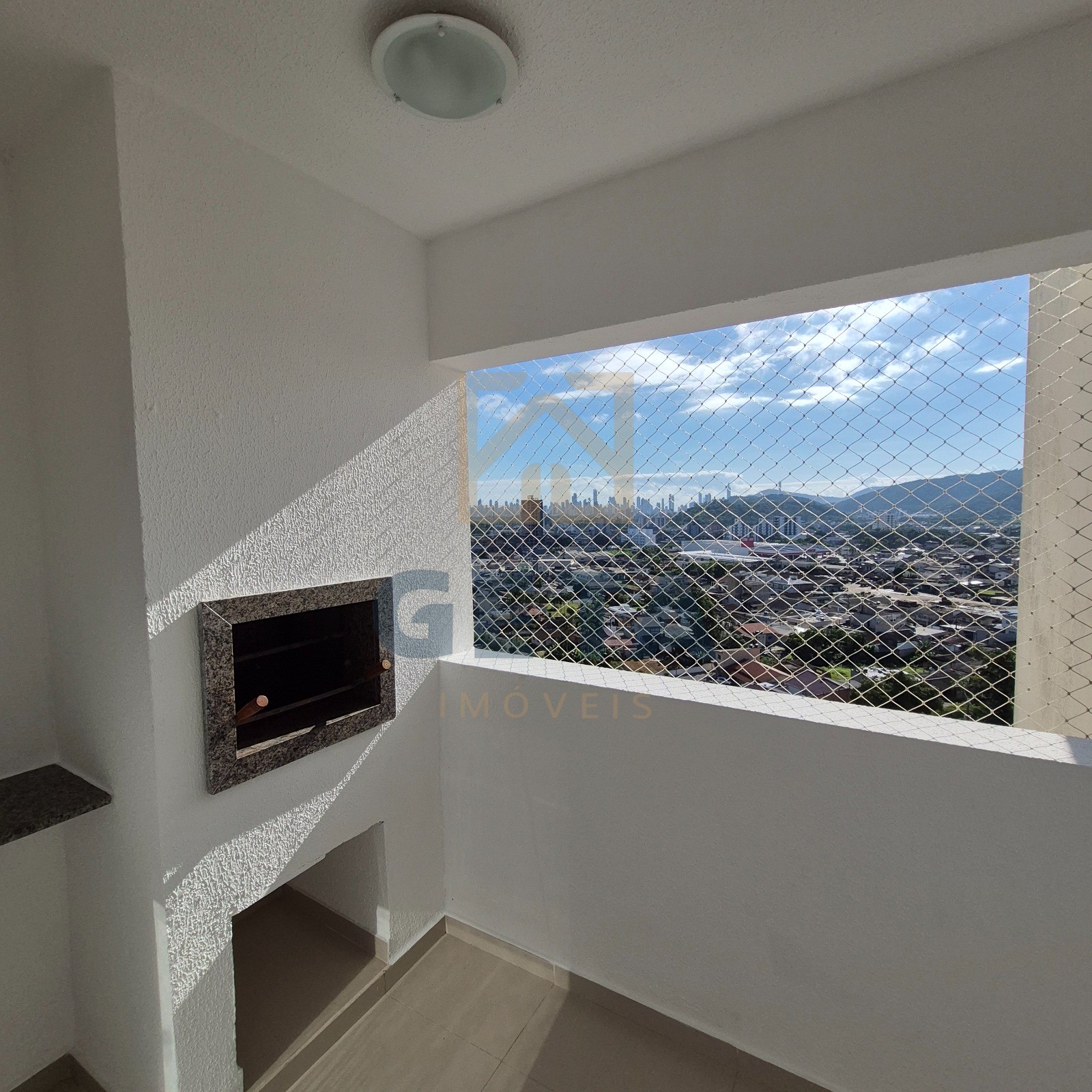 Apartamento 2 quartos para locação no bairro Lídia Duarte em Camboriú