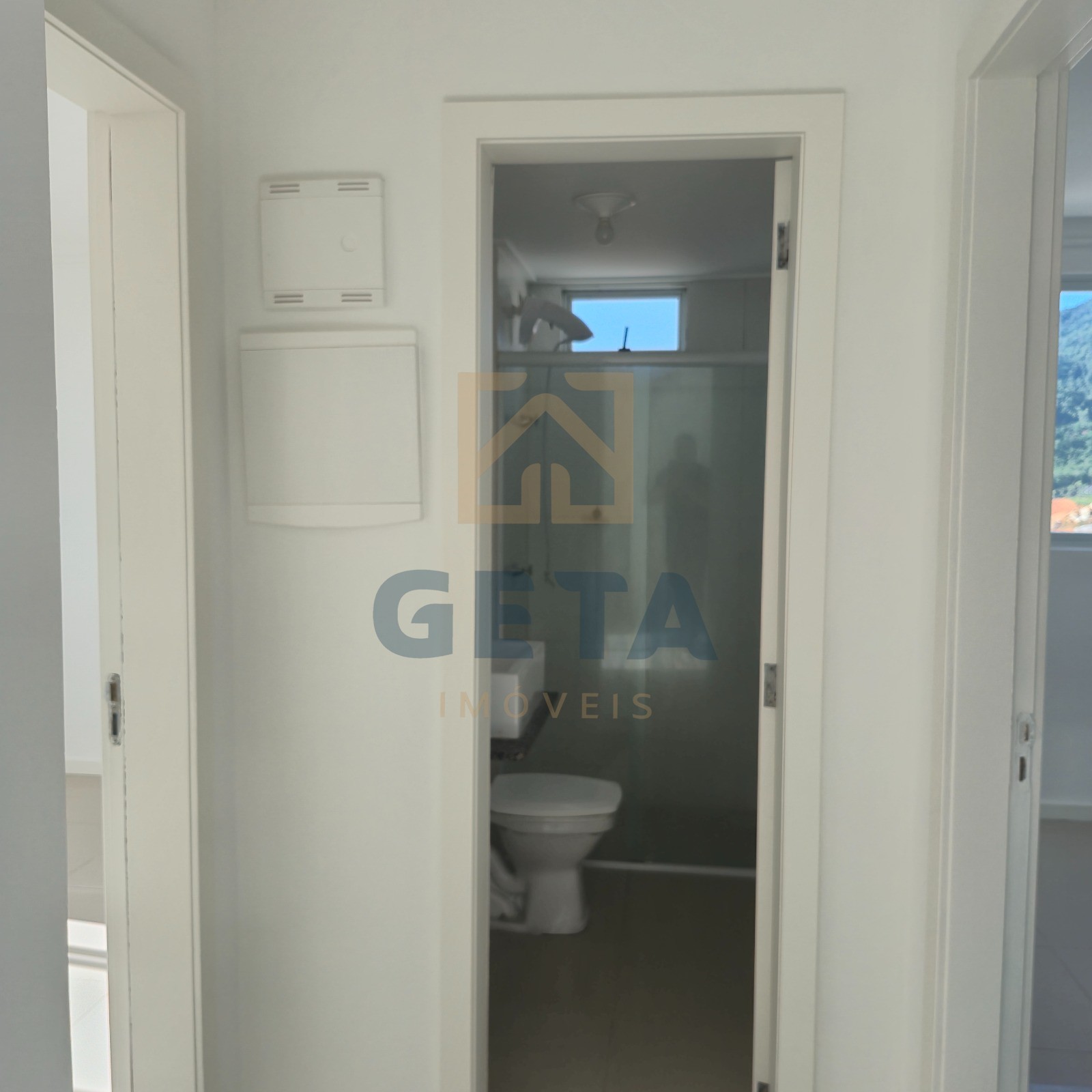 Apartamento 2 quartos para locação no bairro Lídia Duarte em Camboriú