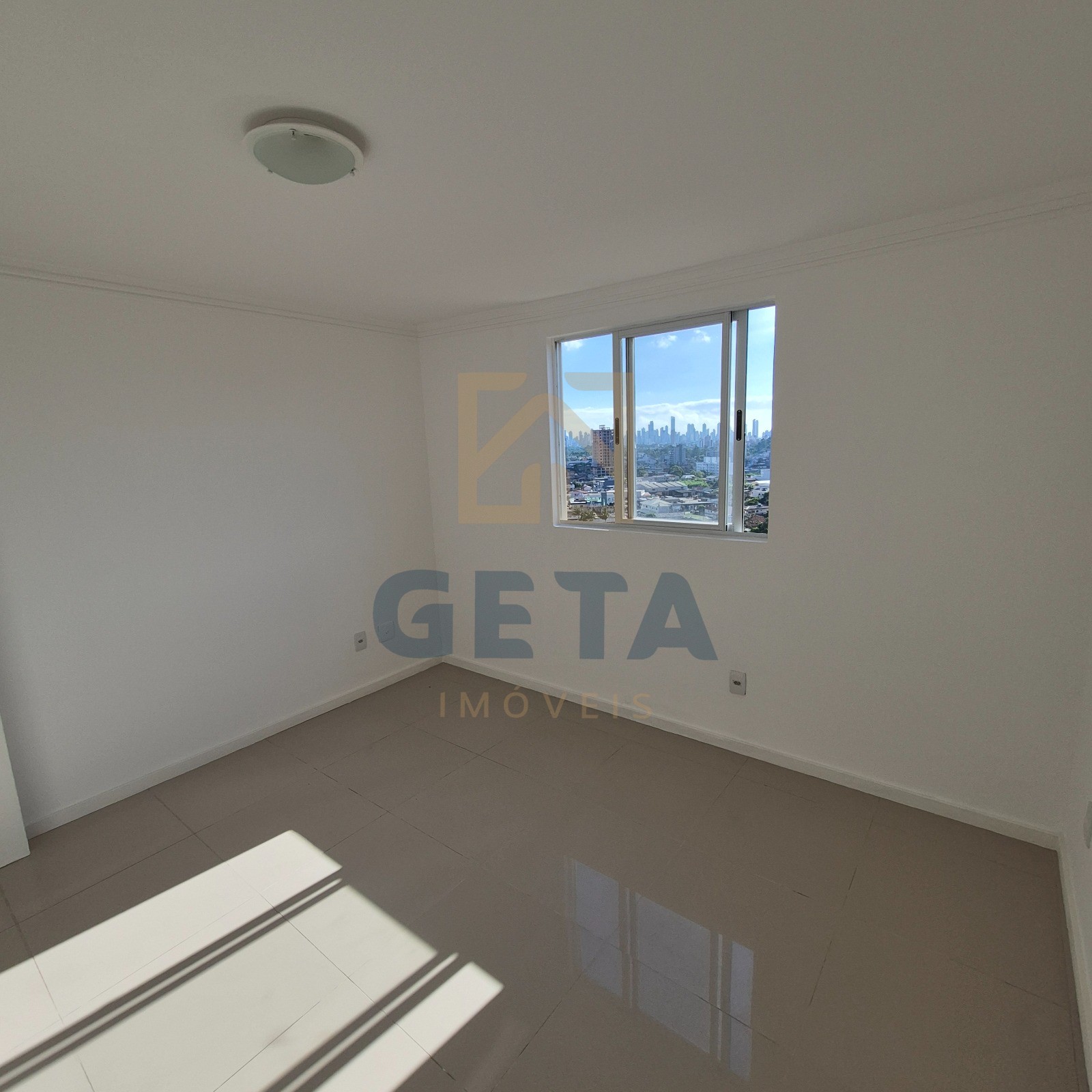 Apartamento 2 quartos para locação no bairro Lídia Duarte em Camboriú