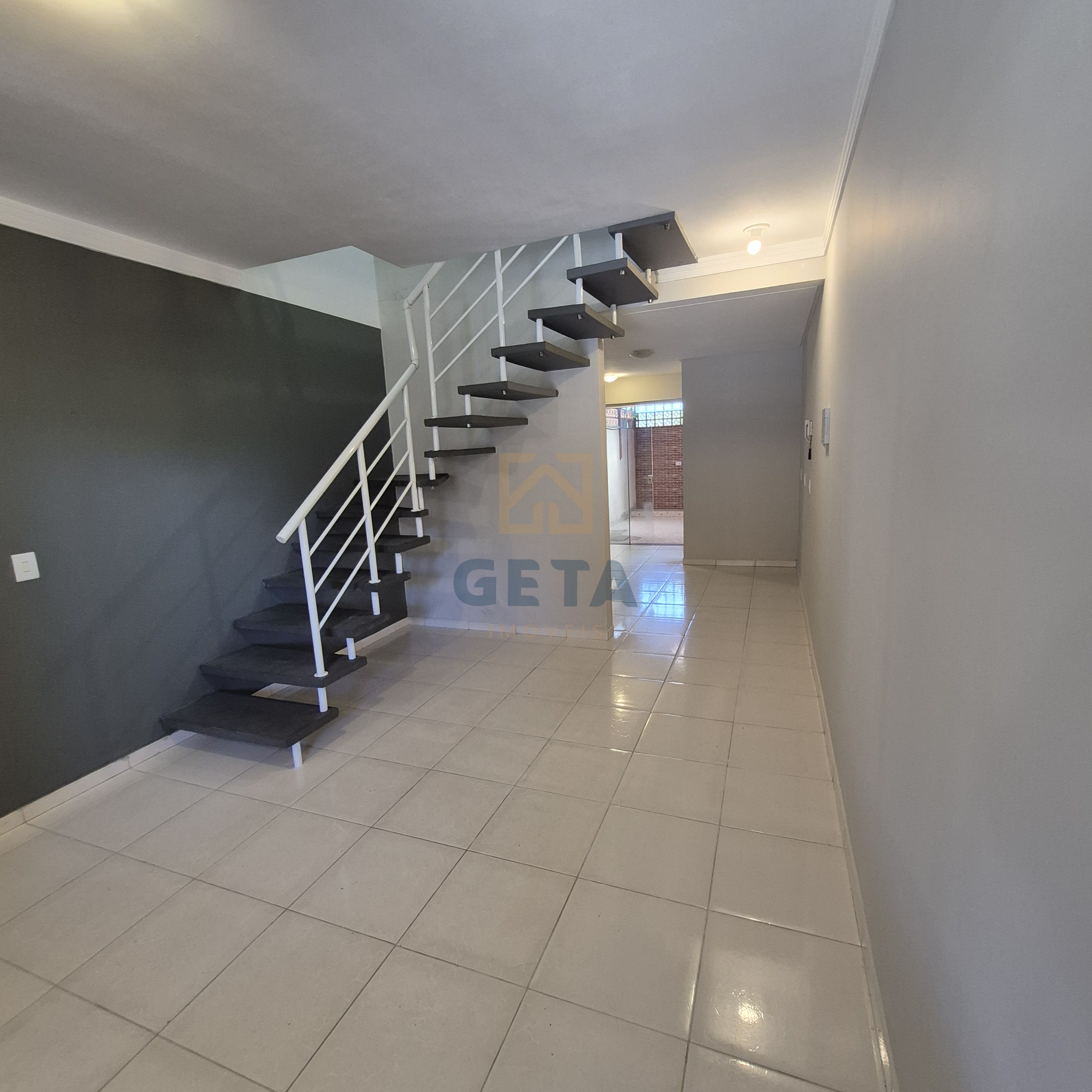Sobrado para Locação no Bairro Santa Regina – Camboriú