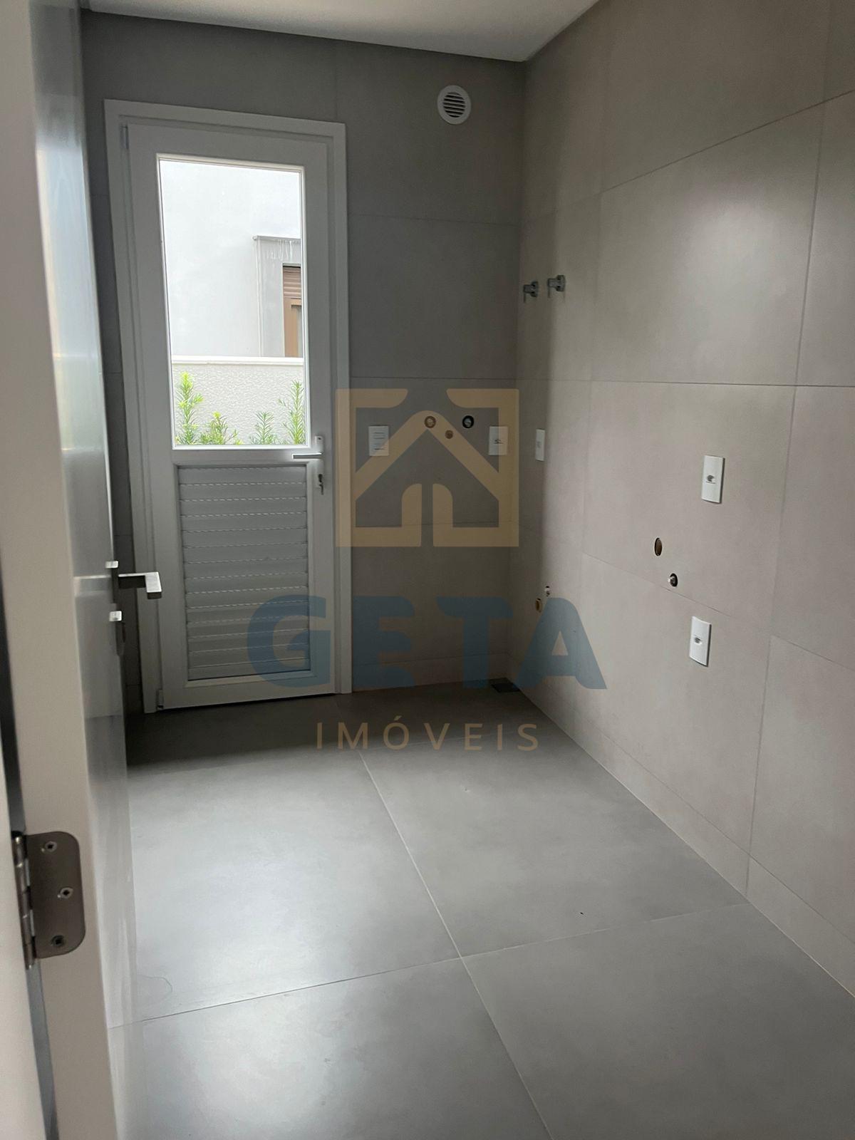 Casa, 4 quartos, 270 m² - Foto 2