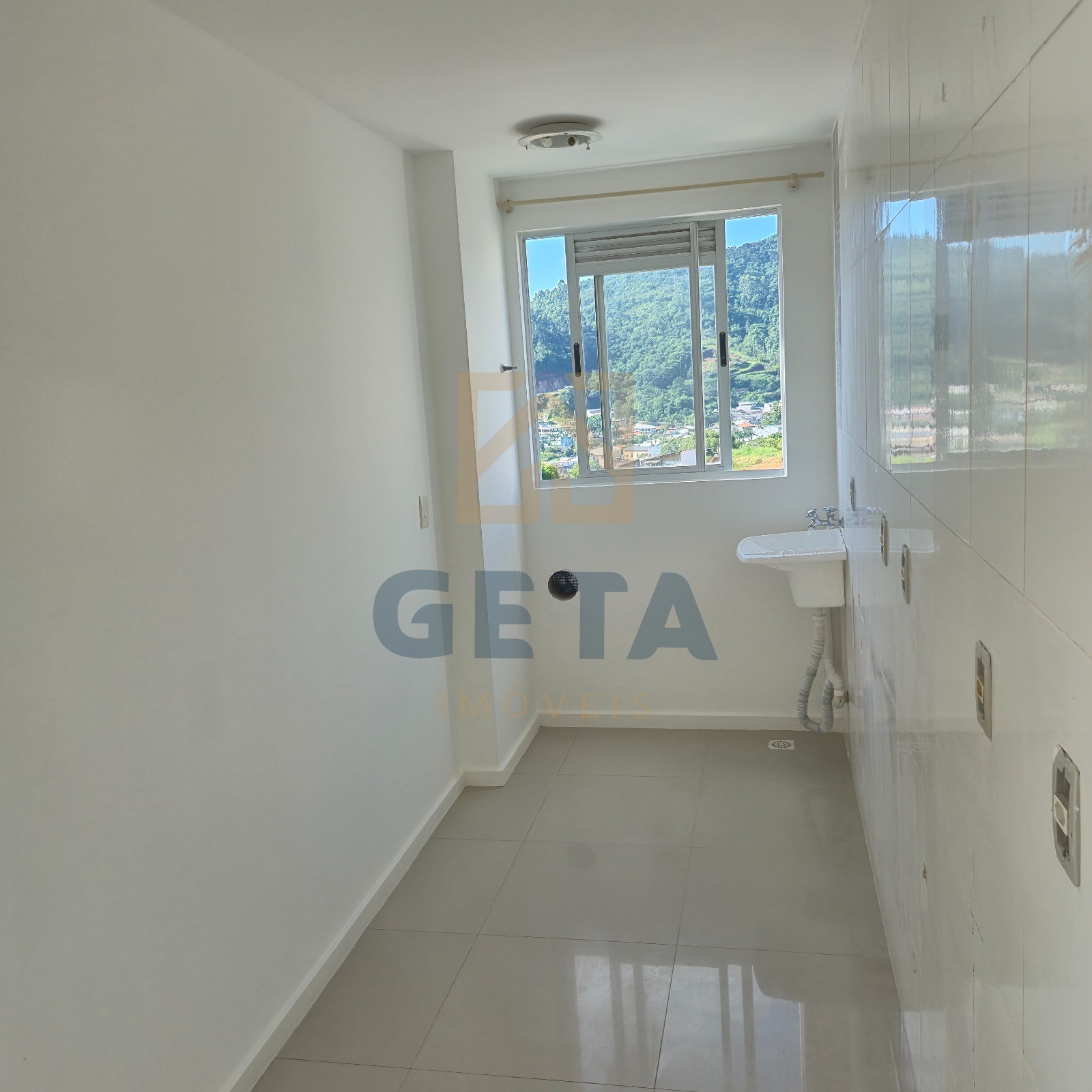 Apartamento 2 quartos para venda no bairro Lídia Duarte em Camboriú