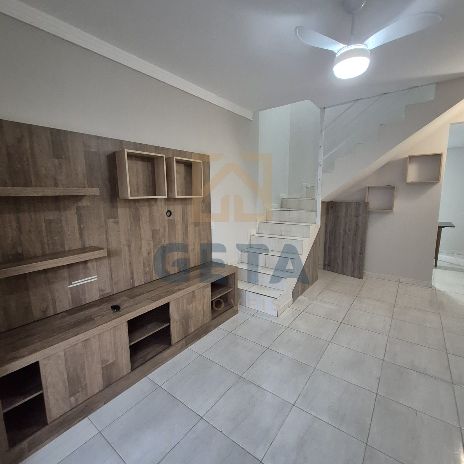 Sobrado 2 quartos para Locação Anual