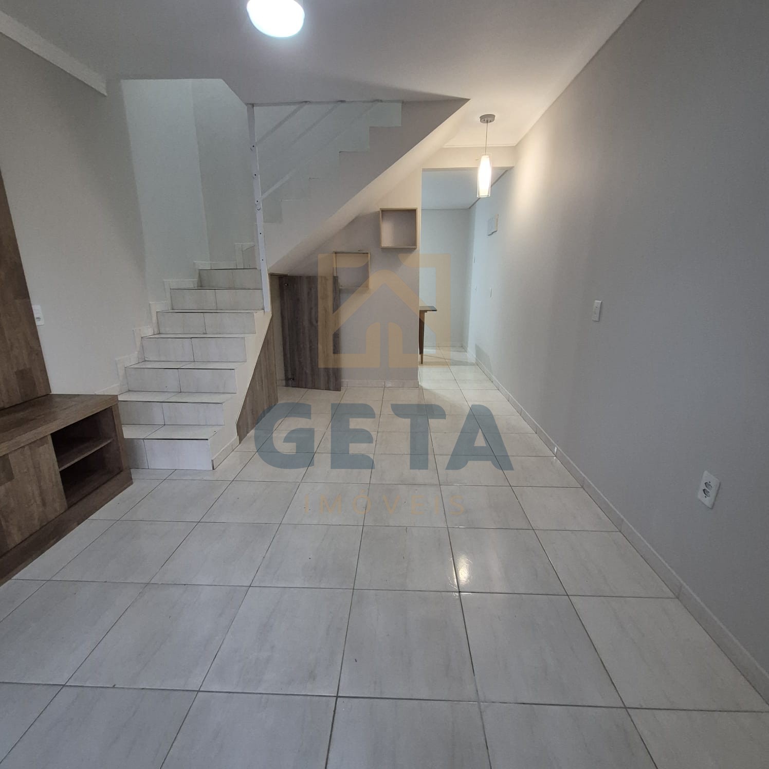 Sobrado 2 quartos para Locação Anual